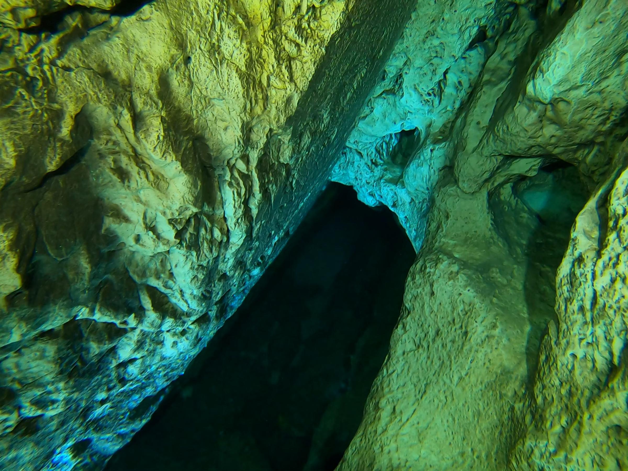 Ta'Cenc cave [Adam Sant]