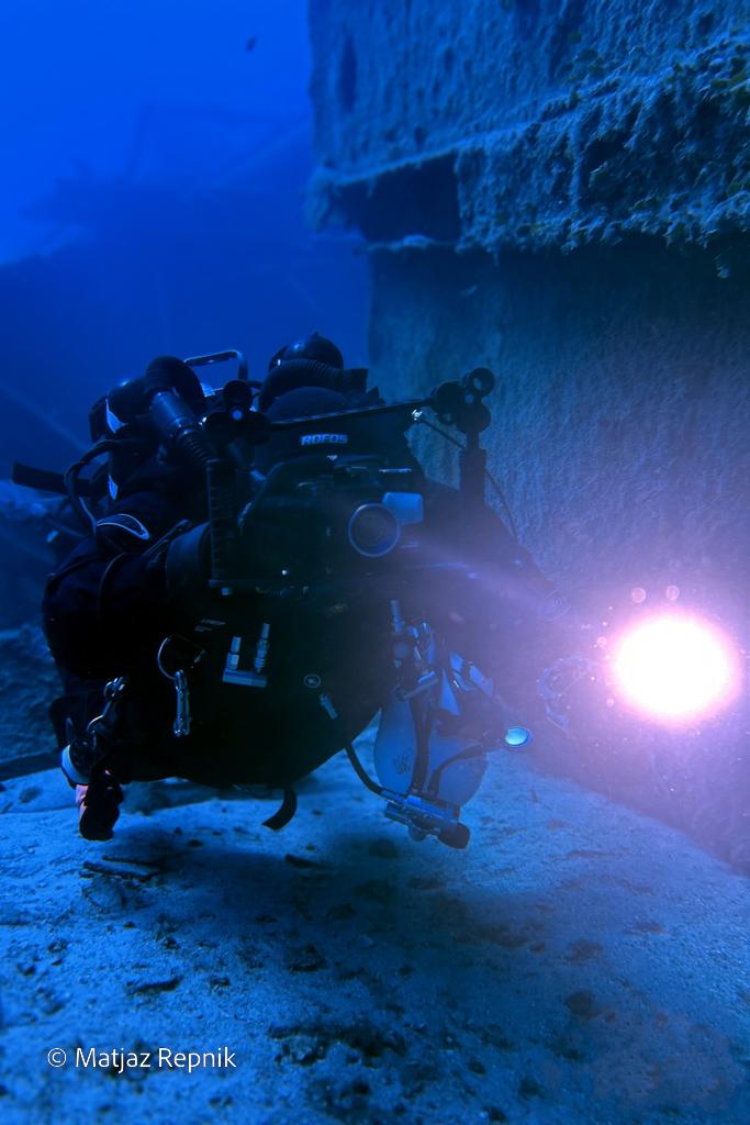 Diver on the wreck [Matjaz Repnik]